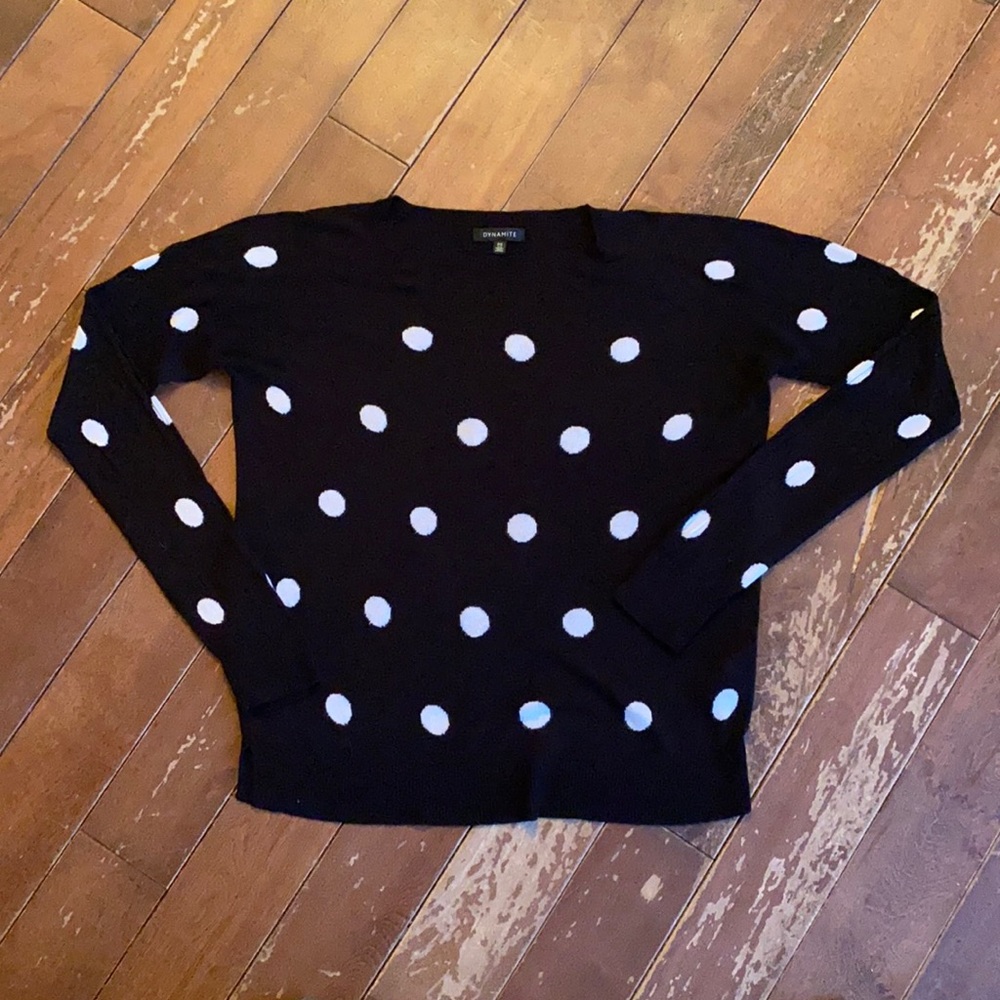 Dynamite - Lovely thin sweater 100% viscose